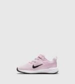 Nike Revolution 6