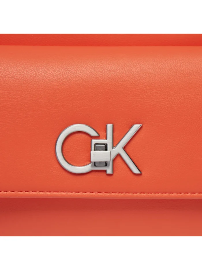 Bolso Re-Lock Camera Bag W/Flap K60K611083 Naranja - Image 5