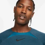Nike AcademyMen's Dri-FIT Short-Sleeve Football Top - Image 5
