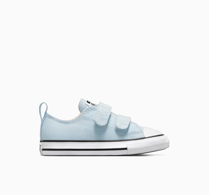 CONVERSE-Skip to the beginning of the images galleryChuck Taylor - Image 3