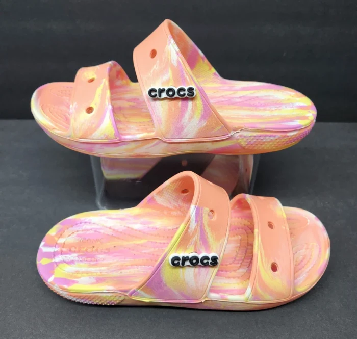 Crocs classic sandals in papaya marble - Image 3