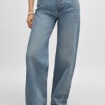 Women's blue jeans