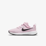 Nike Revolution 6