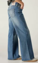 Medium wash mid rise loose fit vid ‘Bobbi” jeans True Religion - Image 4