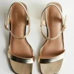 LOOK 2 PART BLOCK HEEL - Sandals - gold
