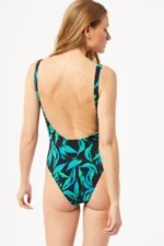 PERRY 1PIECE SA - Image 3