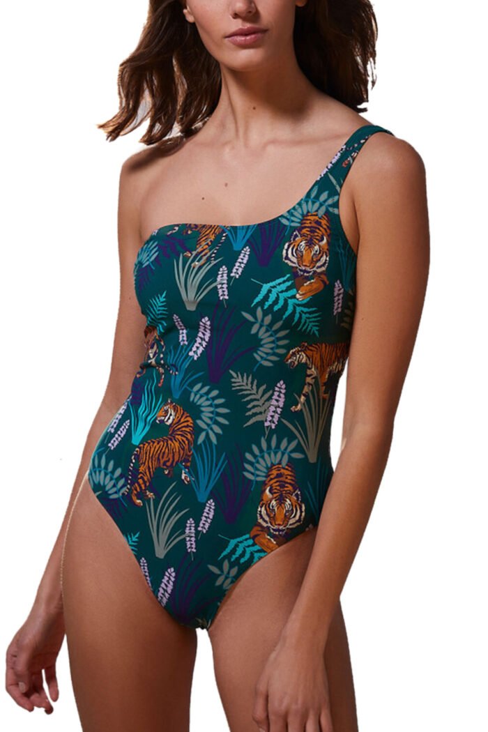 AMOUR 1PIECE SA - Image 3