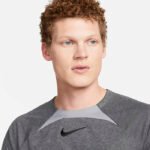 Nike AcademyMen's Dri-FIT Short-Sleeve Football Top - Image 3