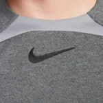 Nike AcademyMen's Dri-FIT Short-Sleeve Football Top - Image 2